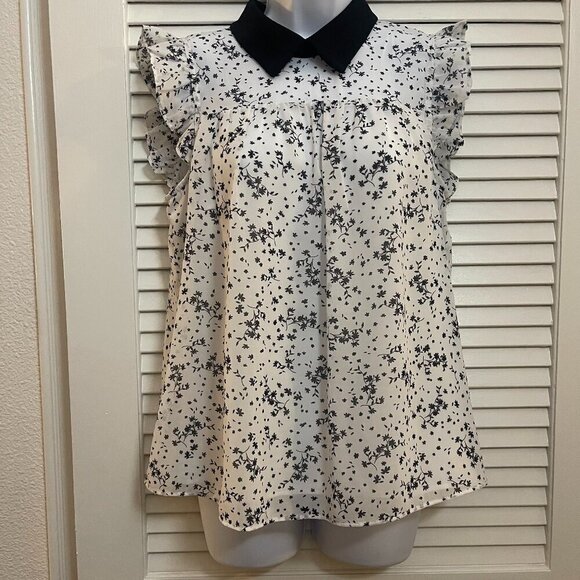 CeCe Tops - CeCe Black & White Floral Ruffle Collar Sleeveless Blouse S NWOT